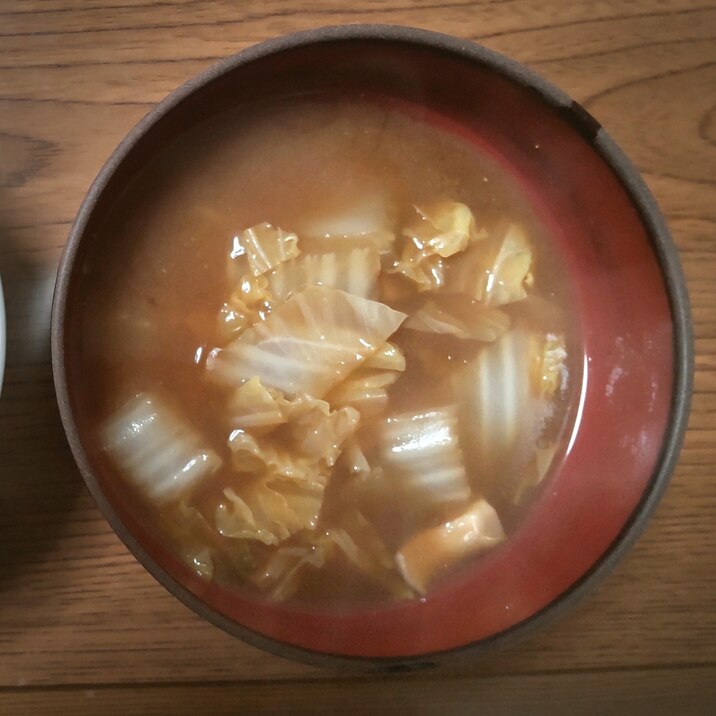 白菜と椎茸のお味噌汁